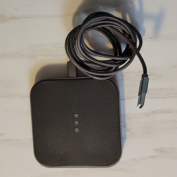 Courant Other - Courant Catch One Phone Charger for Apple or Android